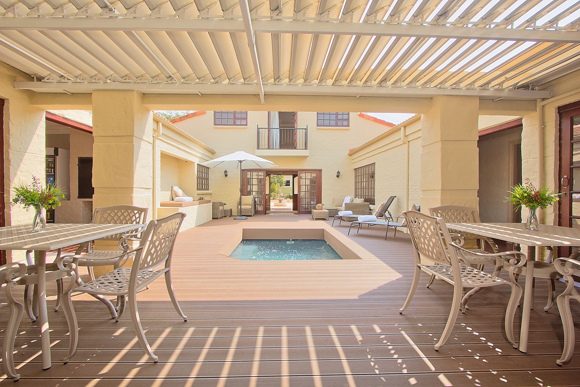 Фото Leopardsong Manor