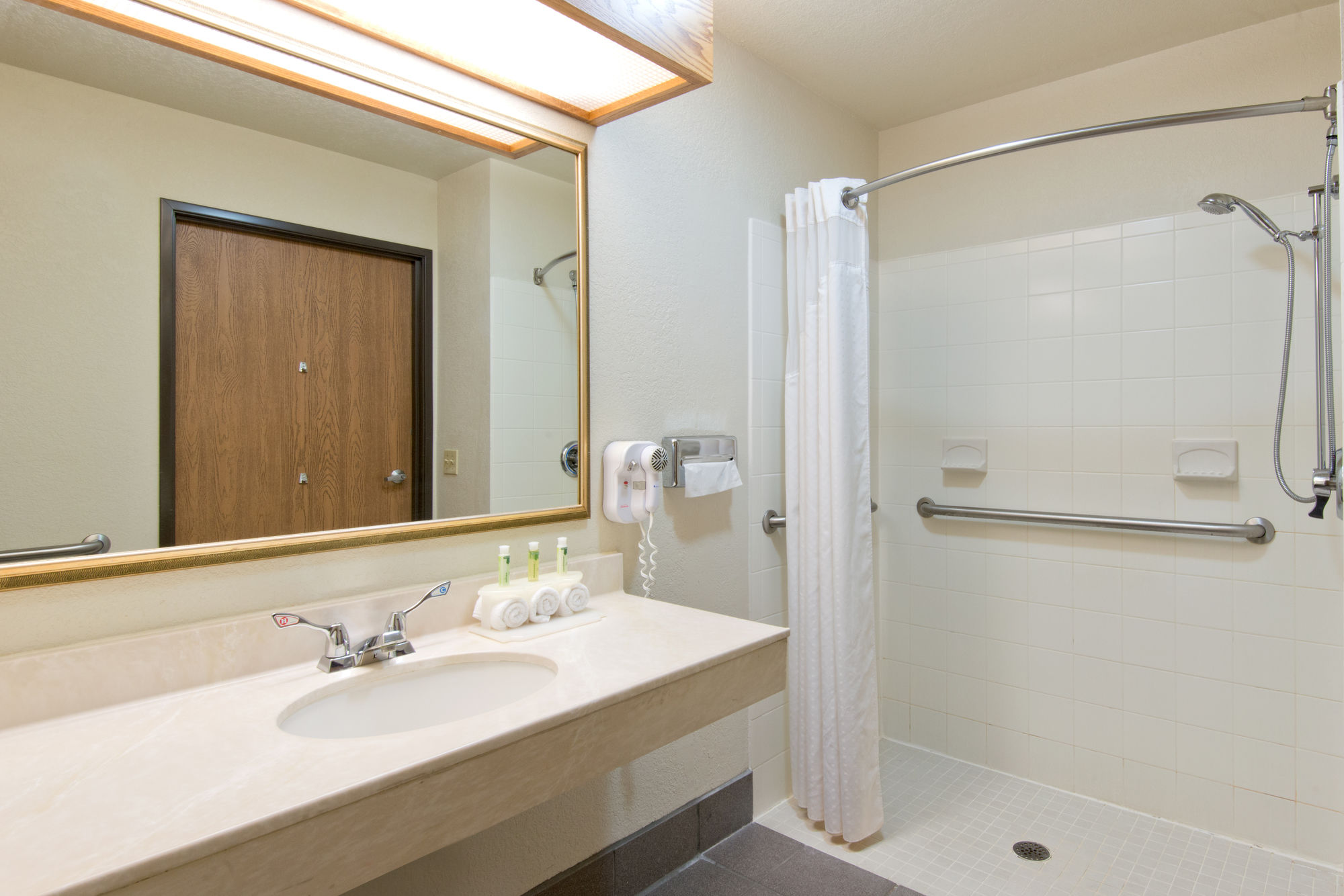 Фото Holiday Inn Express & Suites - North Platte, an Ihg Hotel