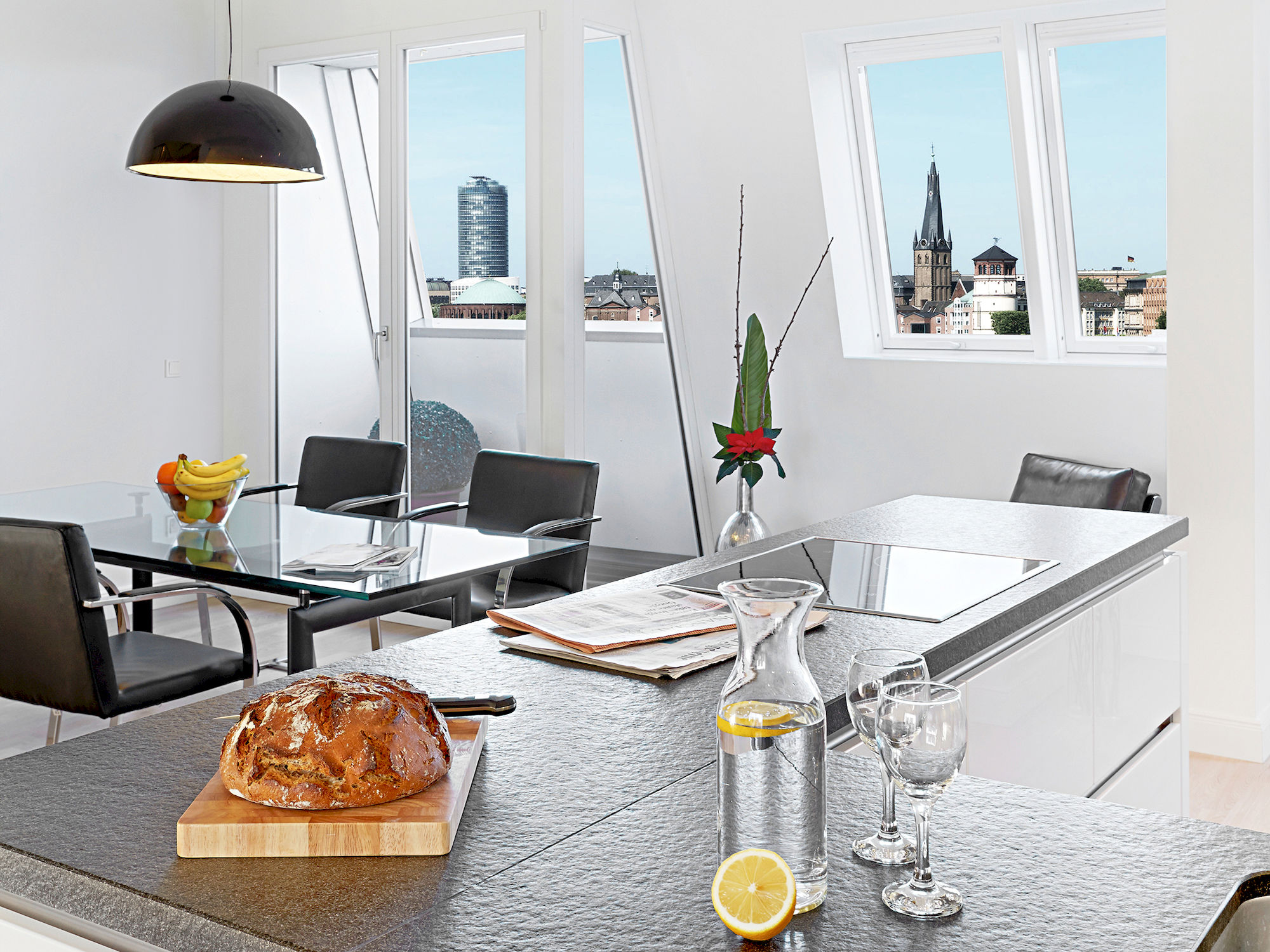 Фото The Red Apartments