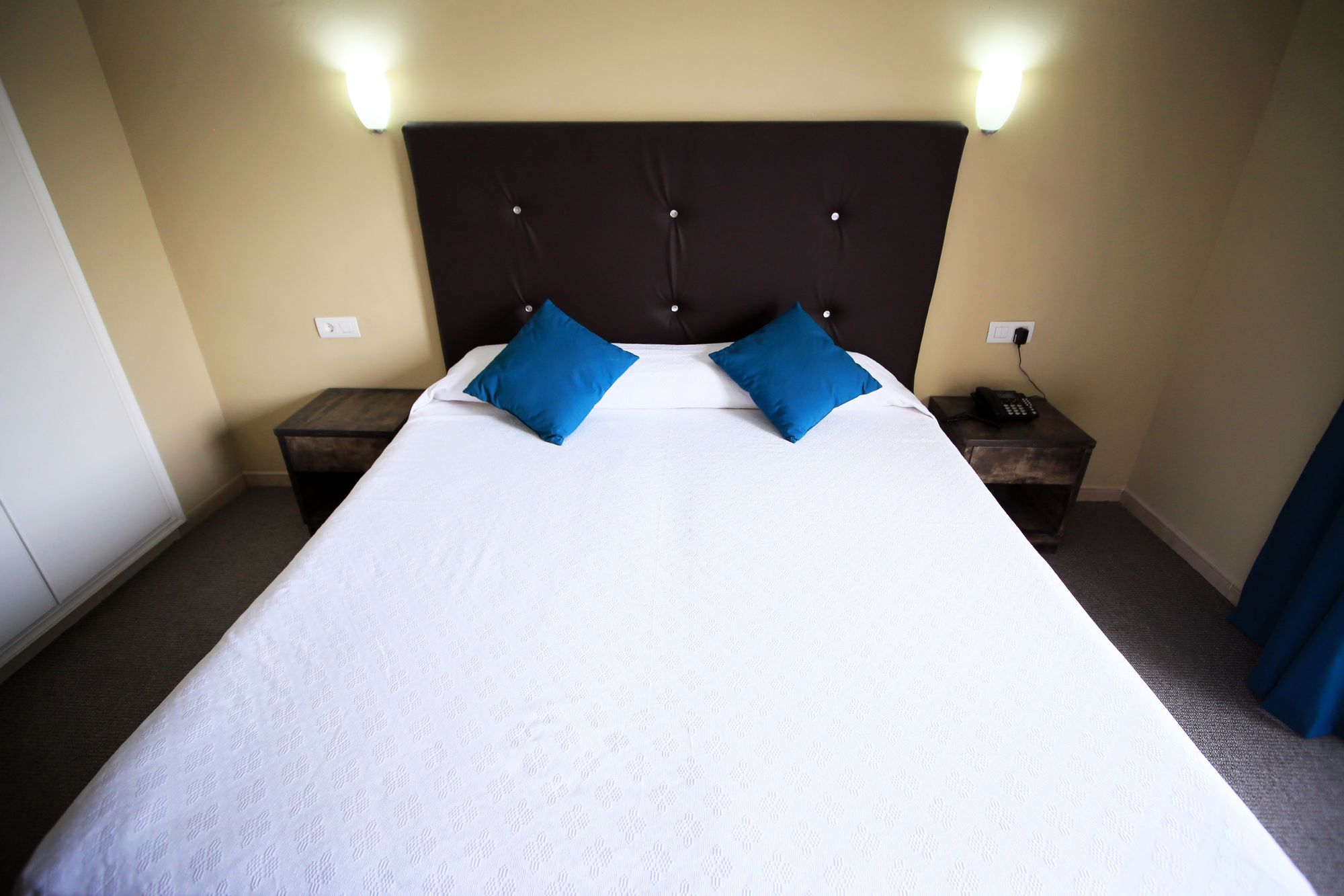 Фото Hotel Aeropuerto Sur