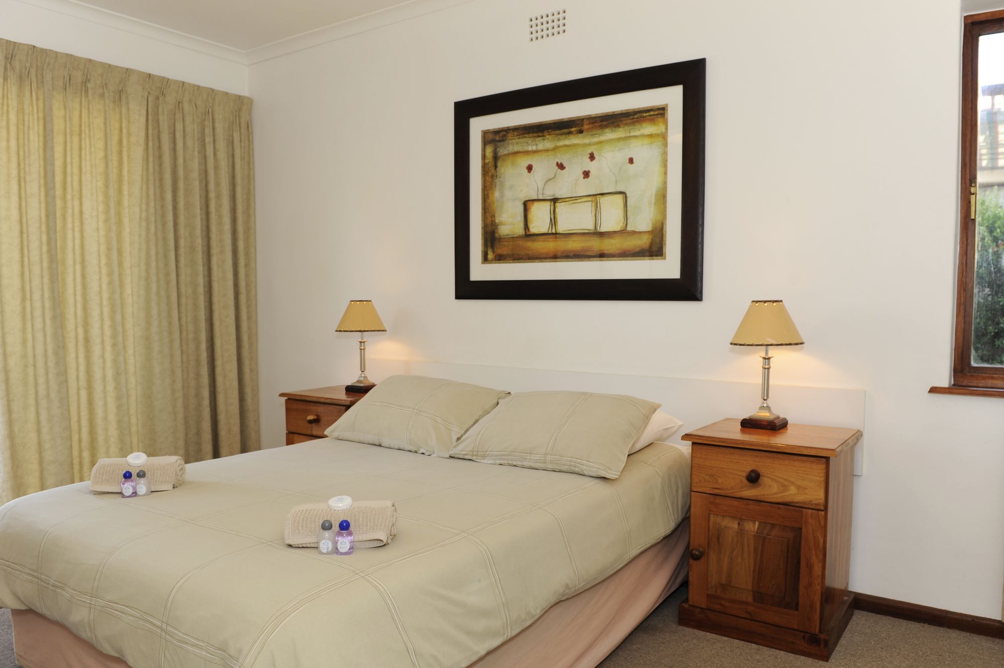 Фото Montagu Springs Resort