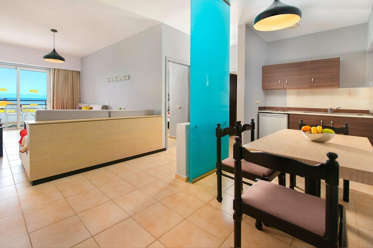 Фото Sunny Days Hotel