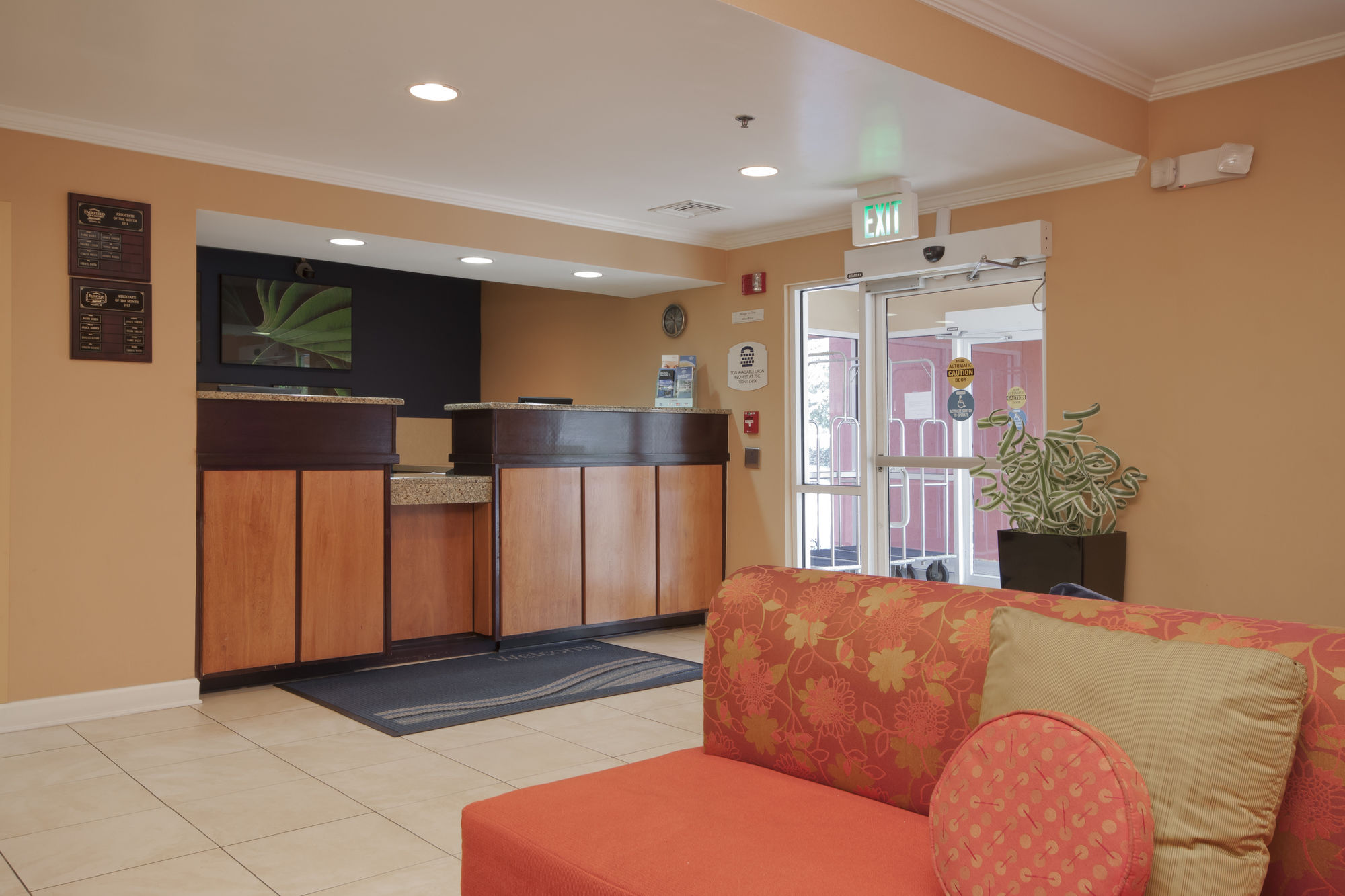 Фото Quality Inn & Suites