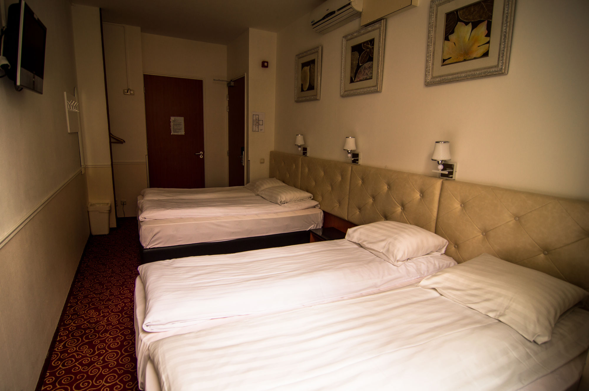 Фото Amsterdam Downtown Hotel