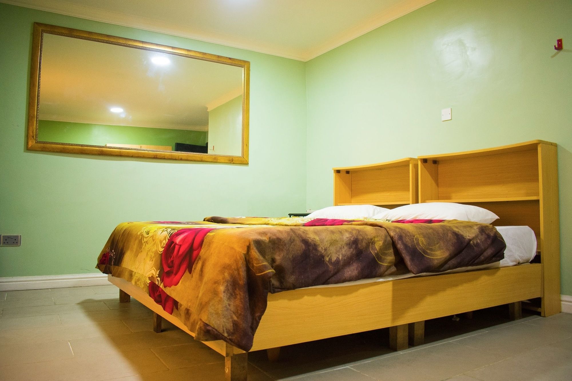 Фото Sugarland Apartments VI