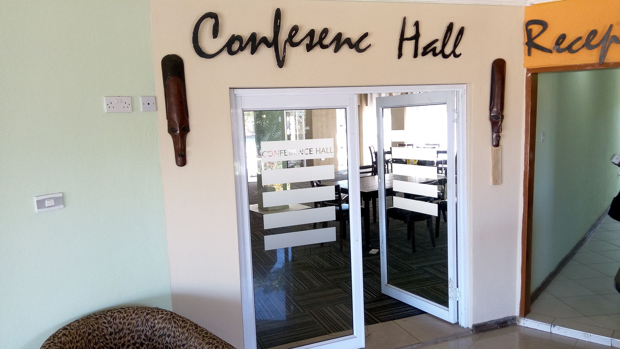 Фото Tasha Lodge