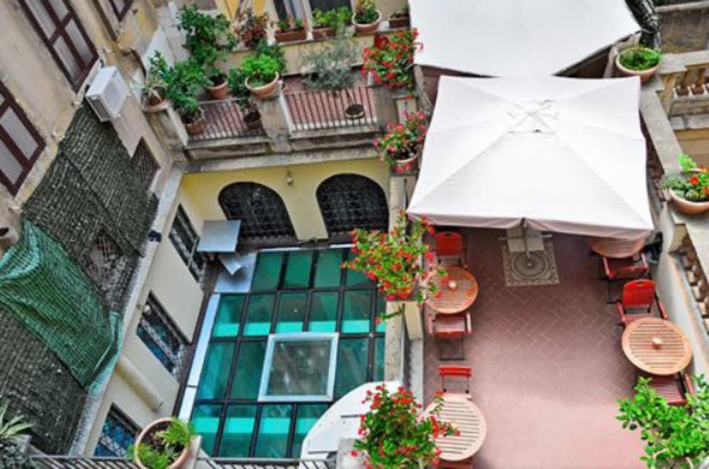 Фото Hotel Le Clarisse al Pantheon