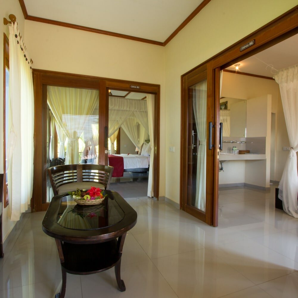 Фото Arya Amed Beach Resort and Dive Center