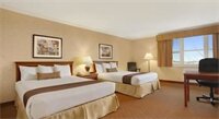 Фото Holiday Inn Express & Suites Camarillo, an Ihg Hotel