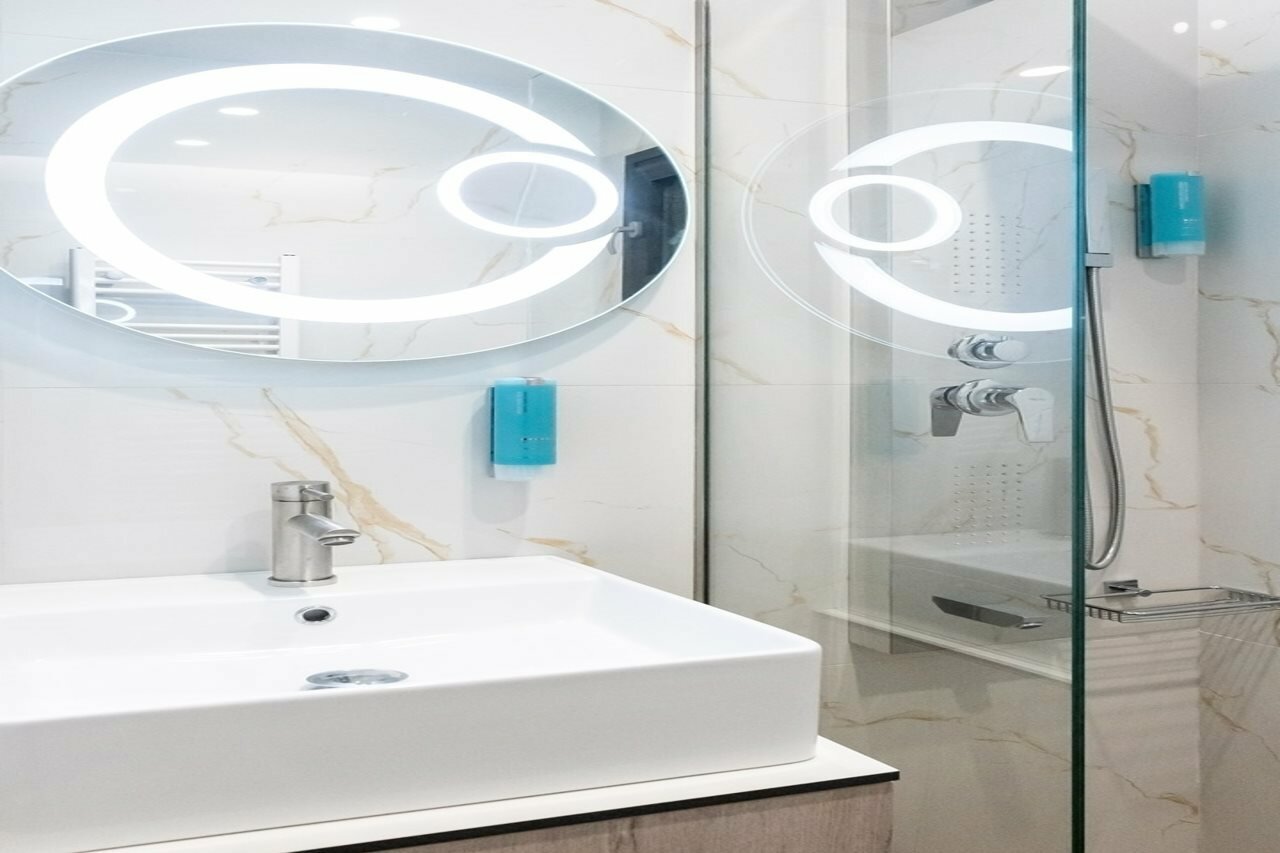 Фото Empress Luxury Residences