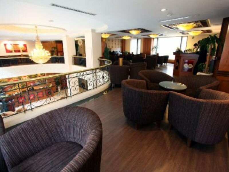 Фото Flower Garden Hotel