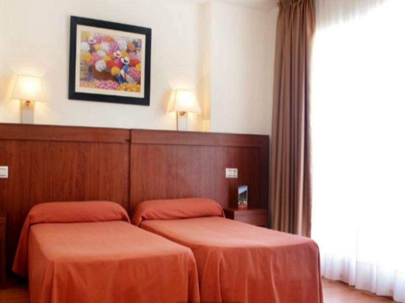 Фото Hotel Mayna