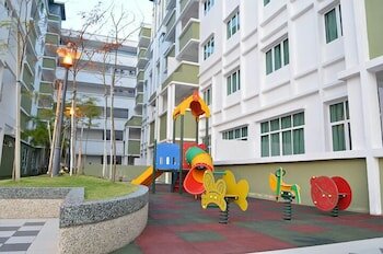 Фото D'Embassy Serviced Residence Suites