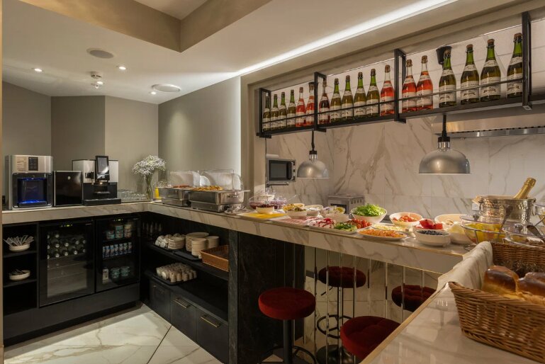 Фото Марипоса