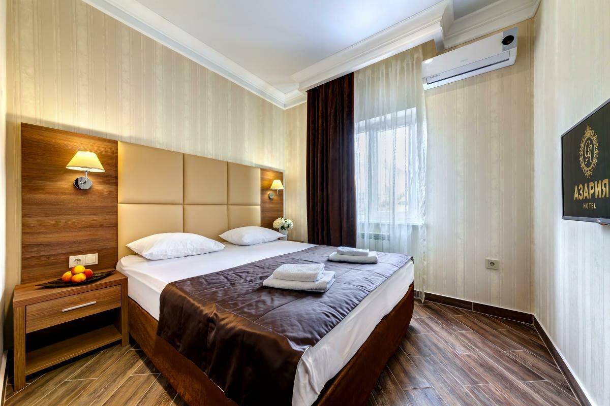 Фото Азария