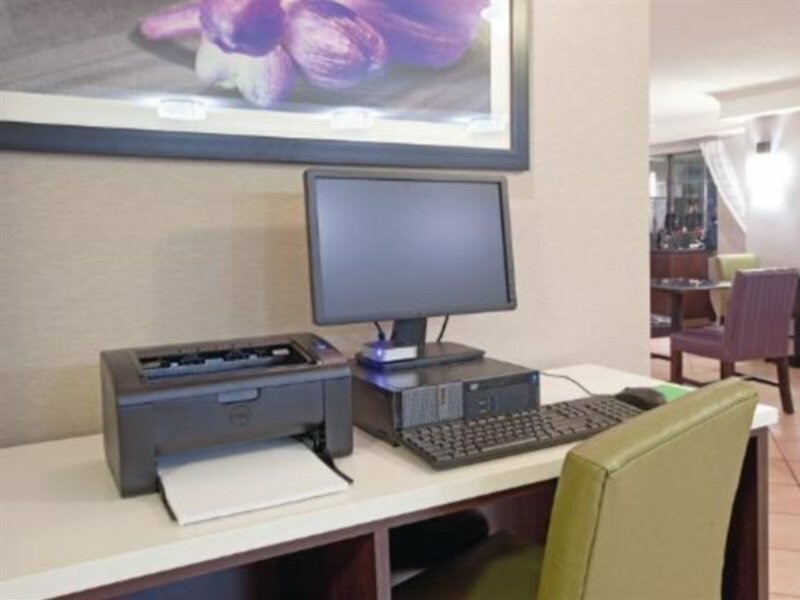 Фото La Quinta Inn by Wyndham Salt Lake City Midvale