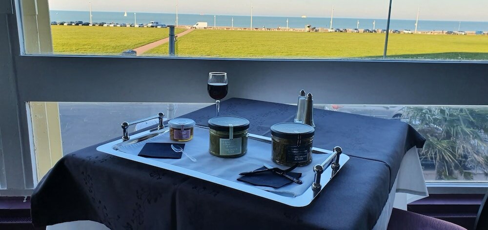 Фото Hôtel Windsor Front De Mer