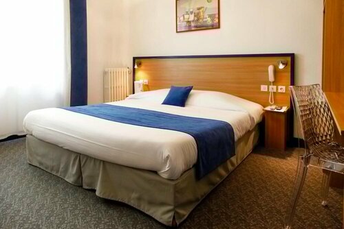 Гостиница Rex Hotel в Лорьяне