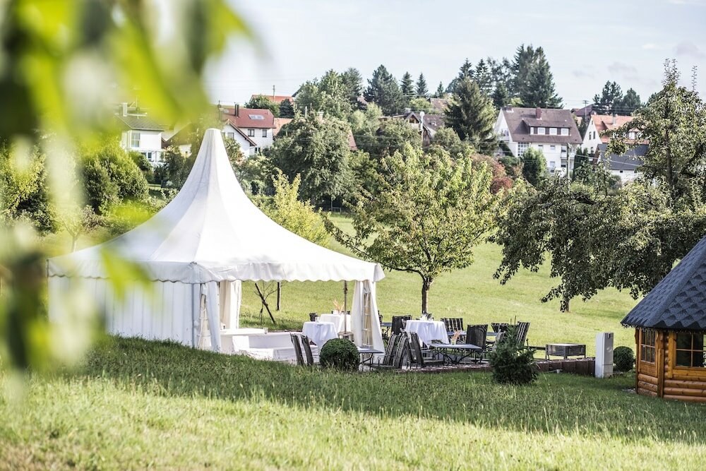 Фото Hotel Restaurant Vinothek Lamm