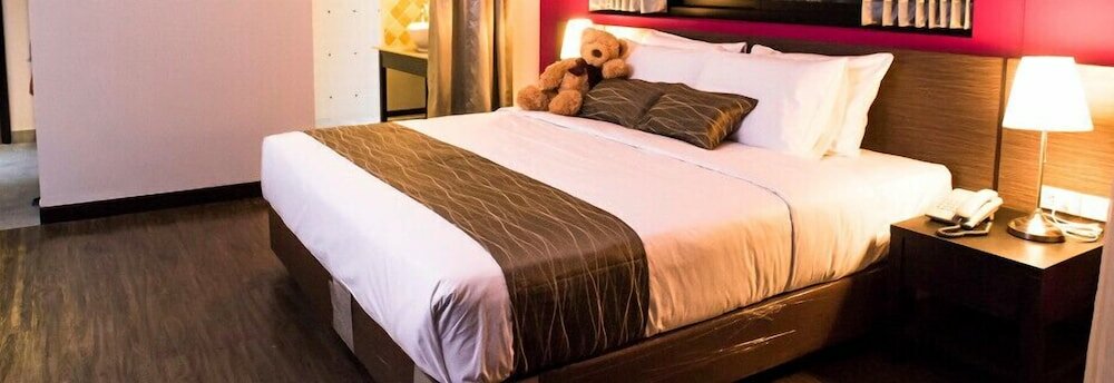 Фото Coco View Hotel