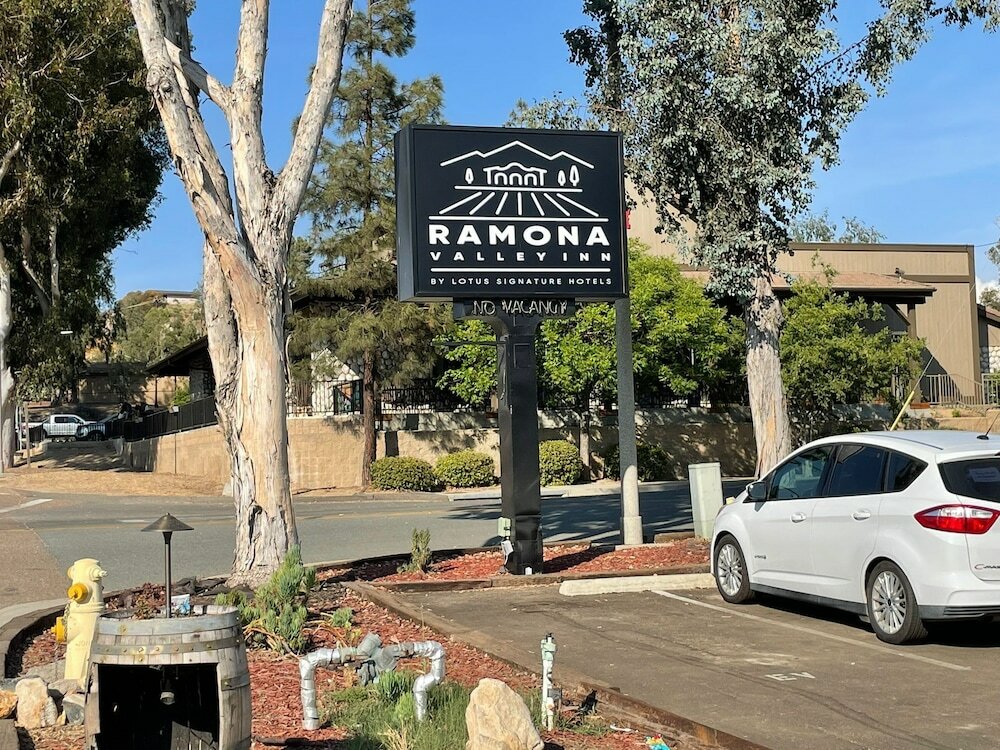 Фото Ramona Valley Inn