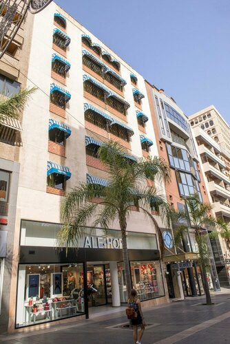Внешний вид отеля Hotel Atlantico Centro в Санта-Крус-де-Тенерифе, фото 1
