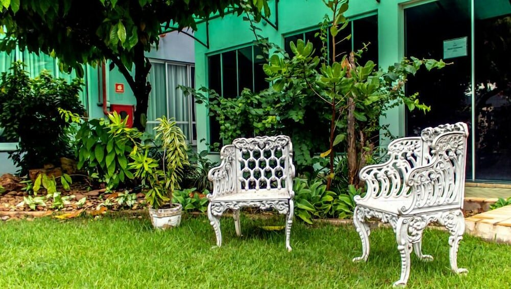 Фото Delcas Hotel