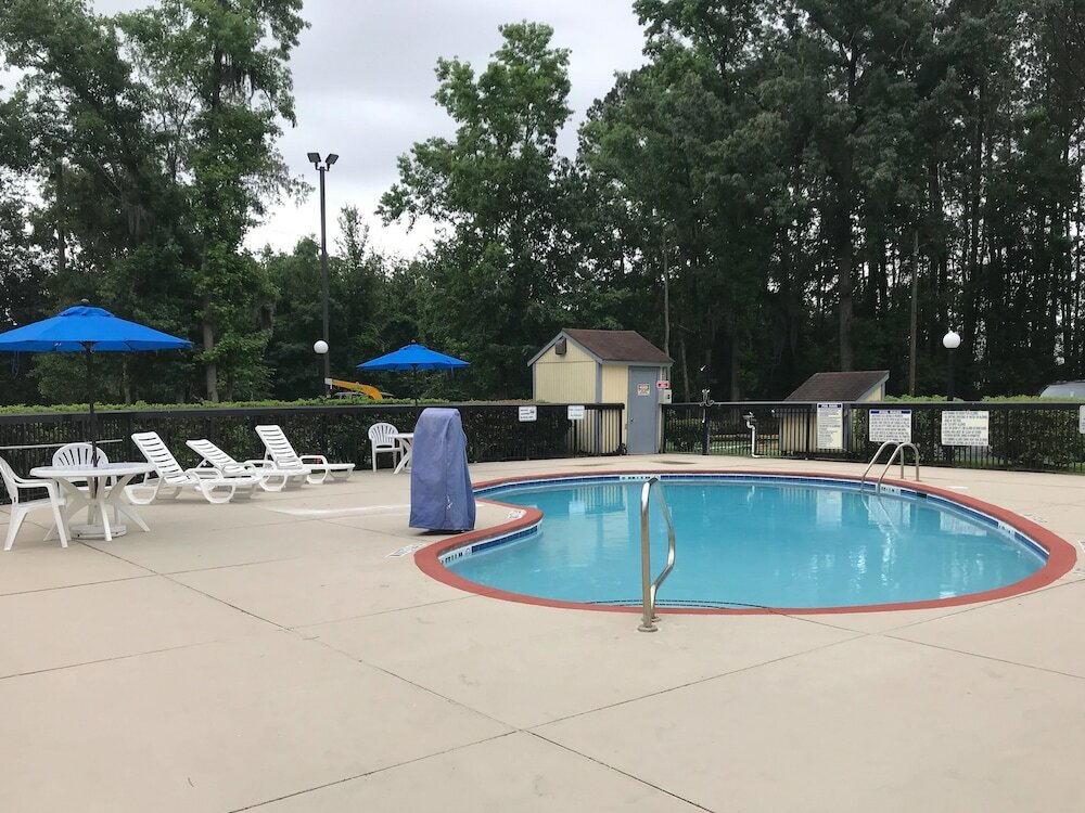 Фото Motel 6 Savannah, Ga - Midtown