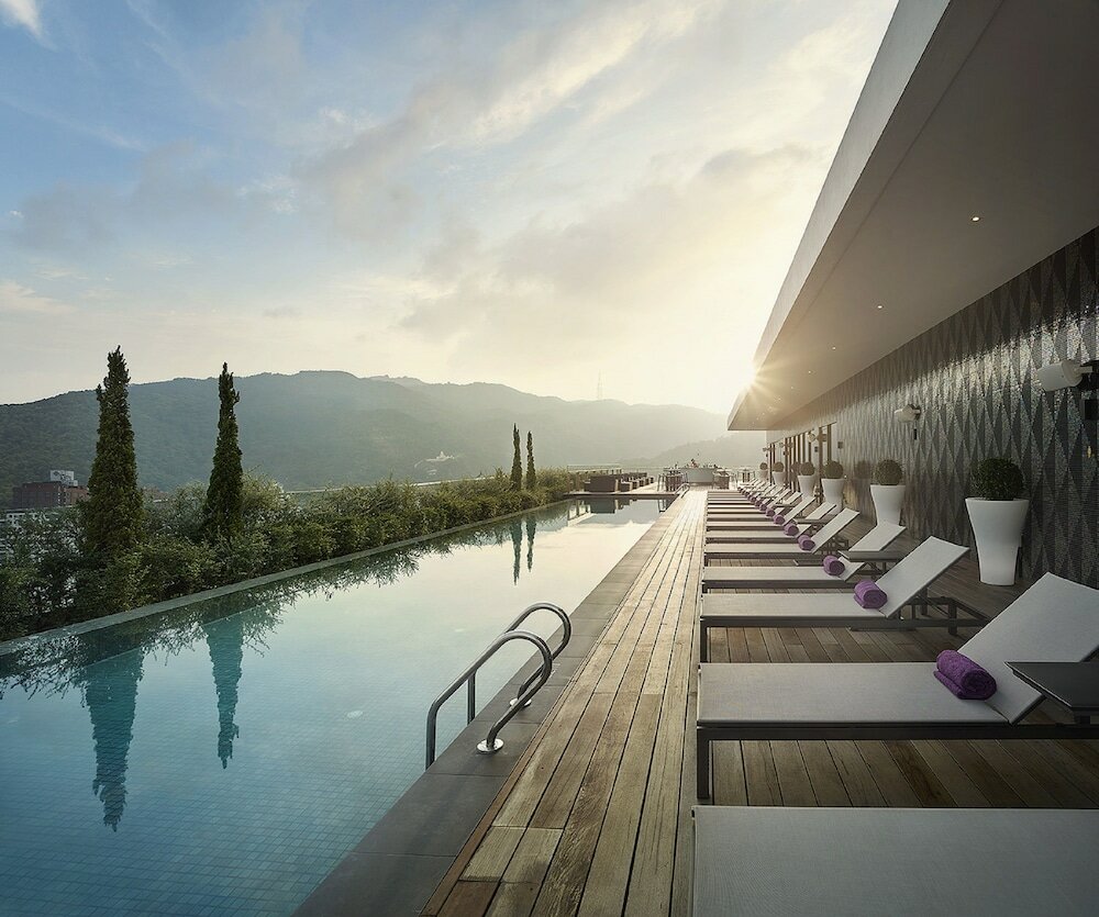 Фото G Hotel Kelawai