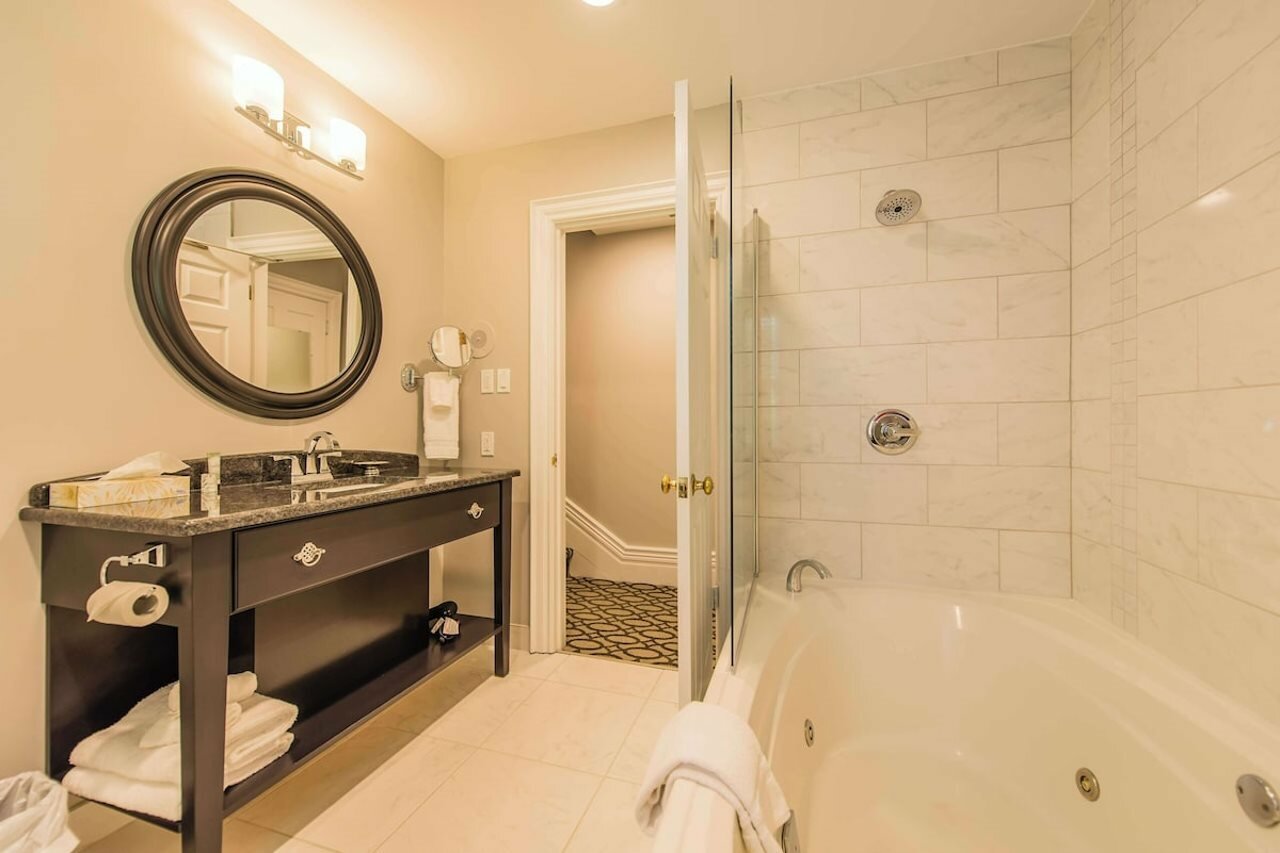 Фото Idlewyld Inn & SPA