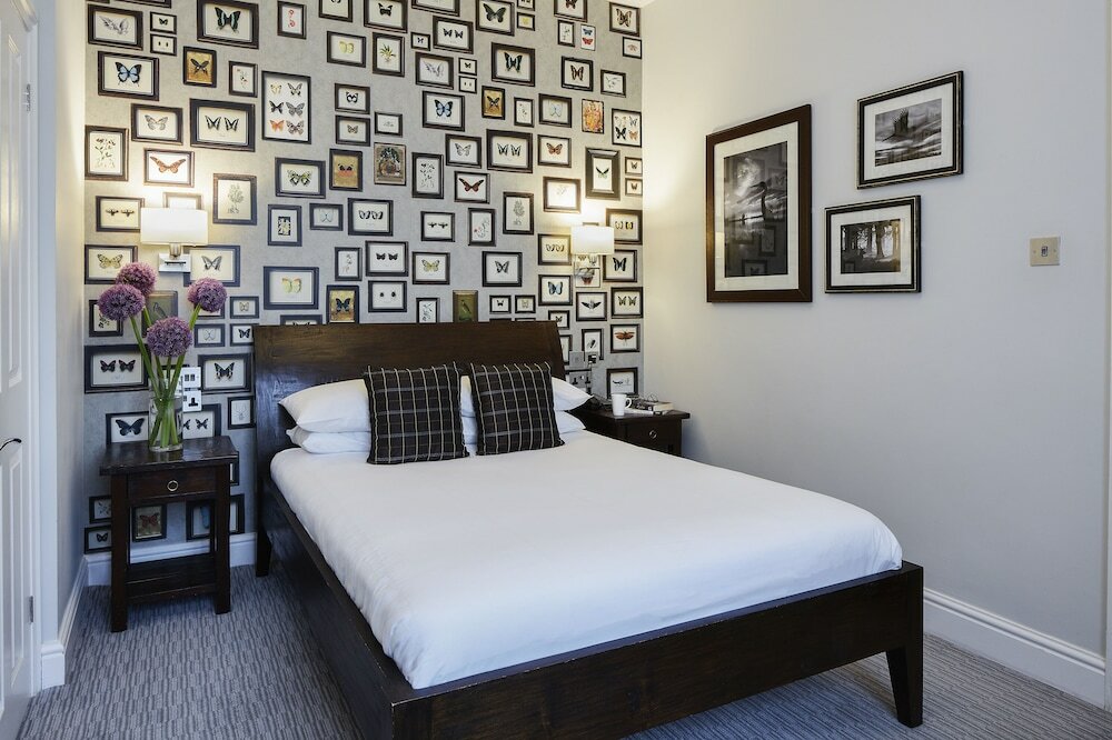 Фото Mandolay Hotel Guildford