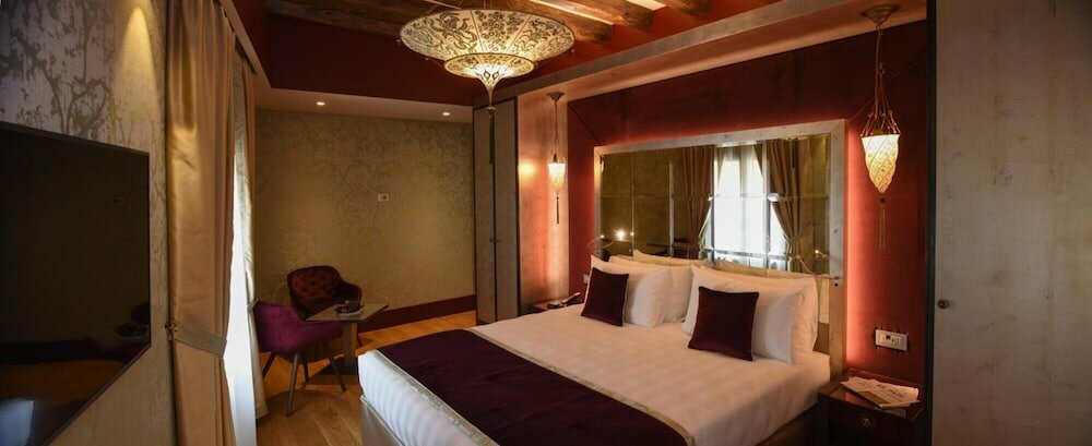 Фото Santa Croce Boutique Hotel