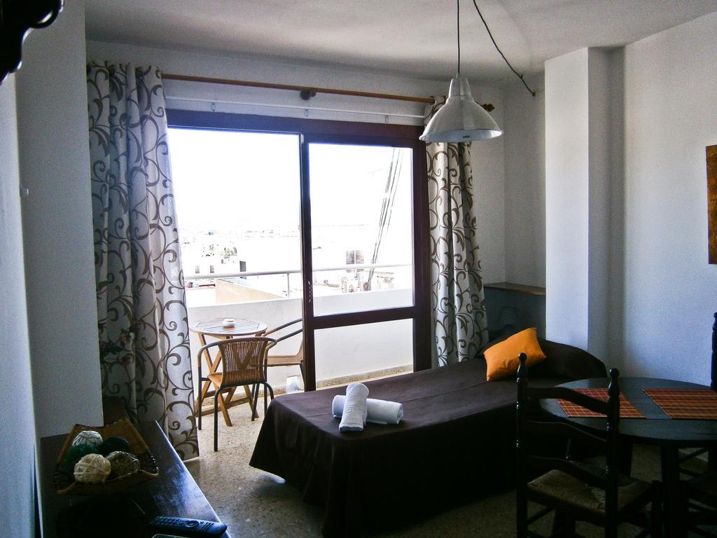 Фото Apartamentos Mestret