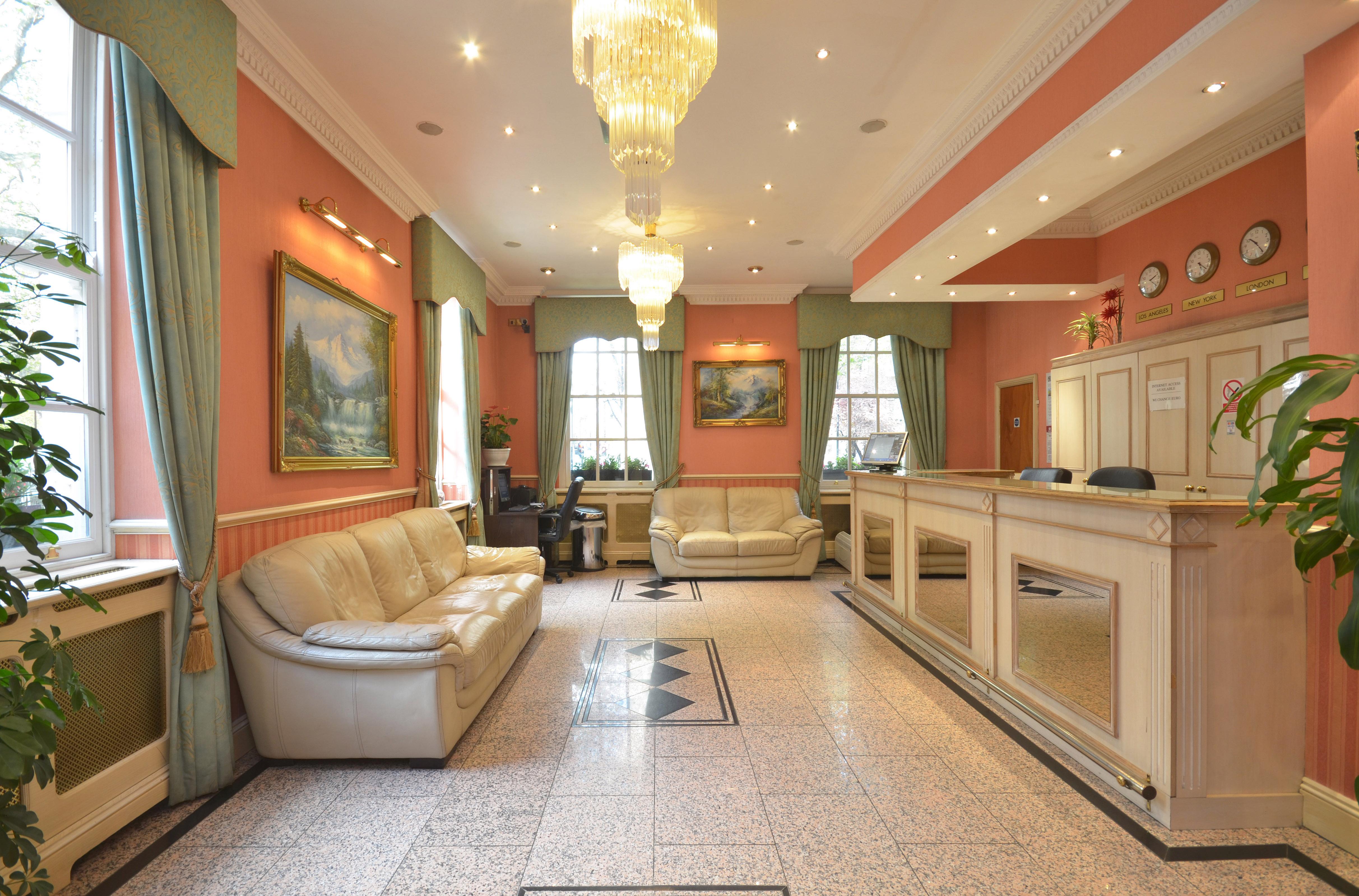 Фото Alexandra Hotel