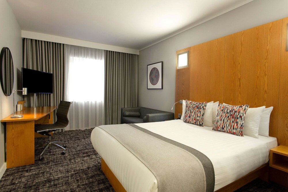 Фото Ramada by Wyndham Belfast City Centre