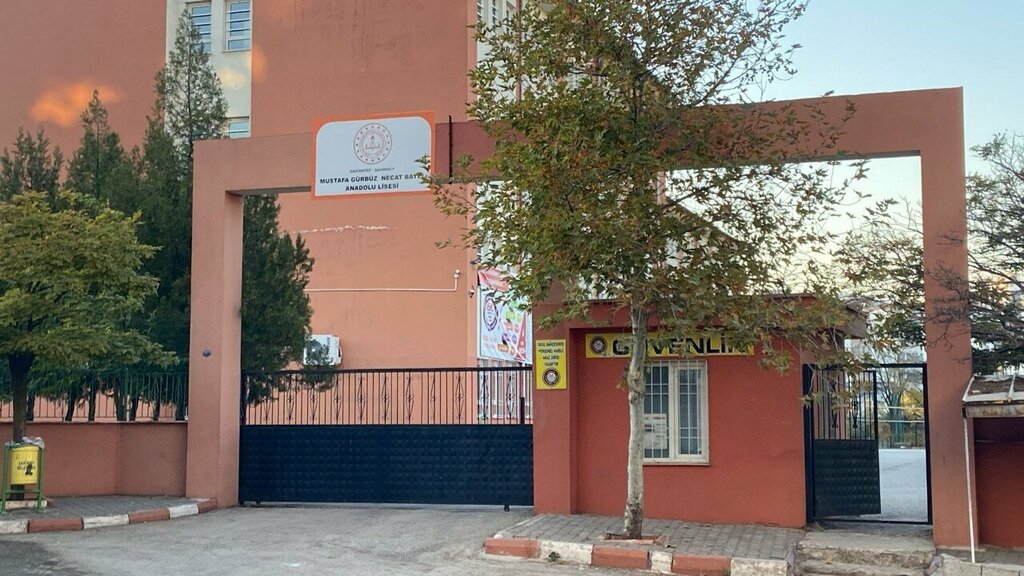 Lise Mustafa Gürbüz Necat Bayel Anadolu Lisesi, Gaziantep, foto