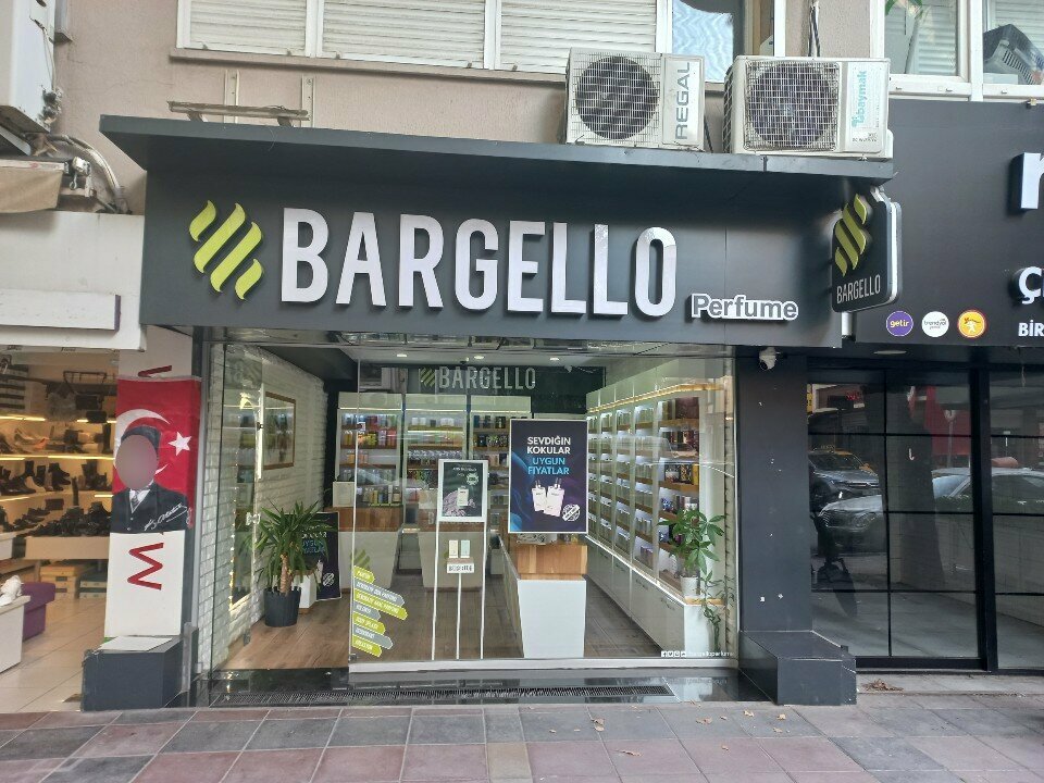 Perfume and cosmetics shop Bargello, Izmir, photo