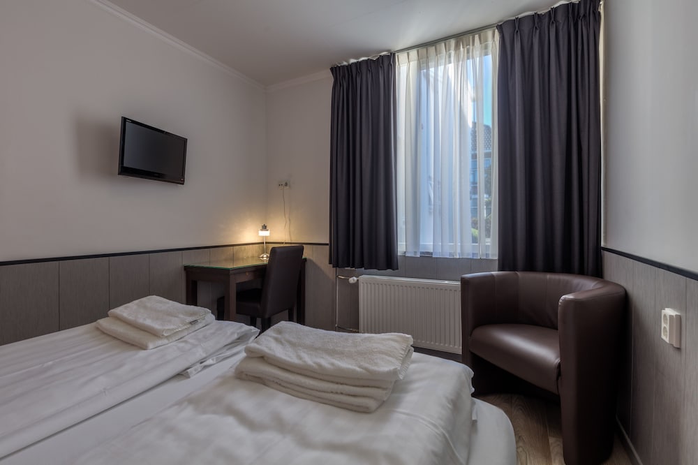 Фото Hotel Pension Randenbroek