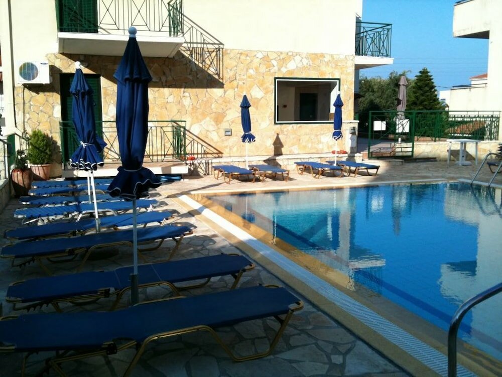 Фото Petros Studios