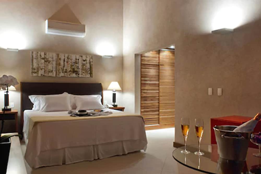 Фото Abayomi Hotel