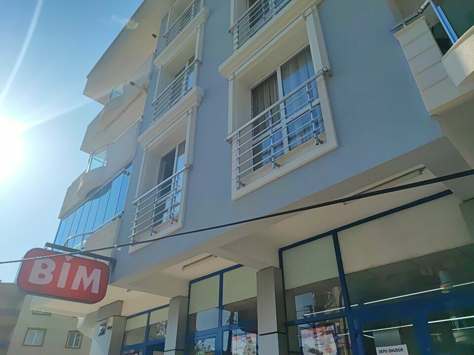 Supermarket Bim, Izmir, photo