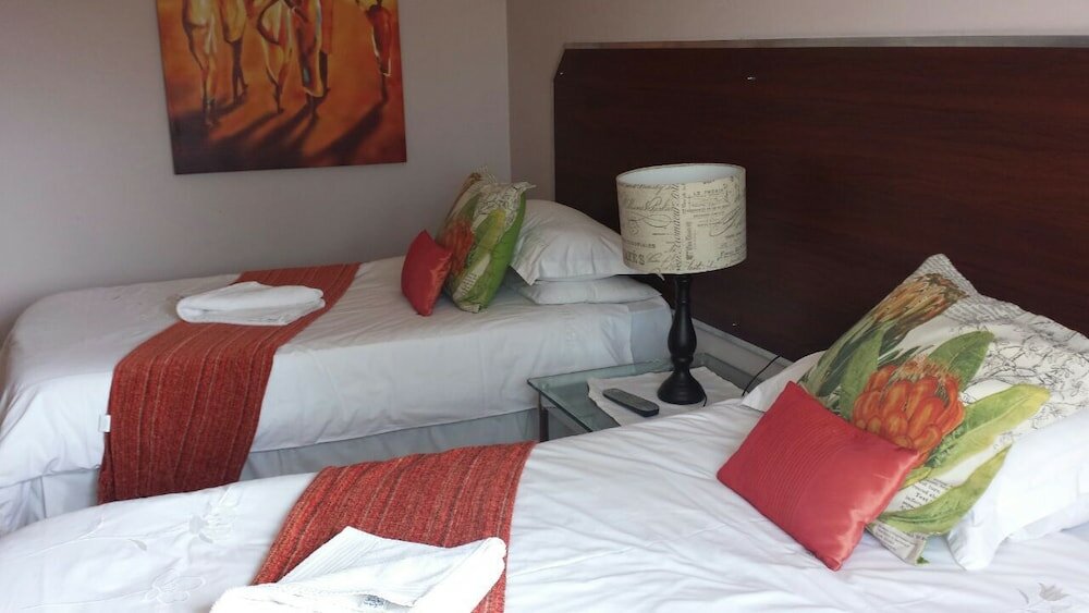 Фото 21 on Coetzee Guest House