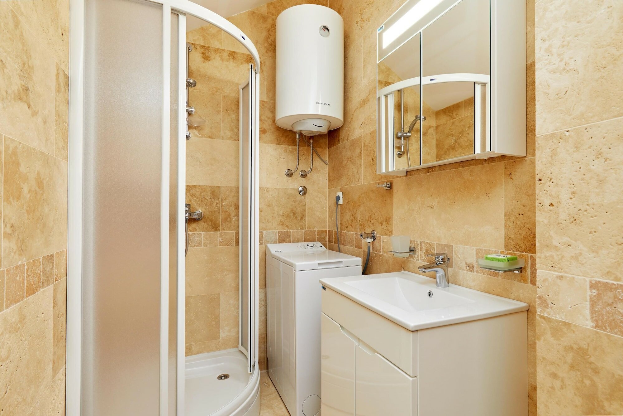 Фото Апартаменты 42' North