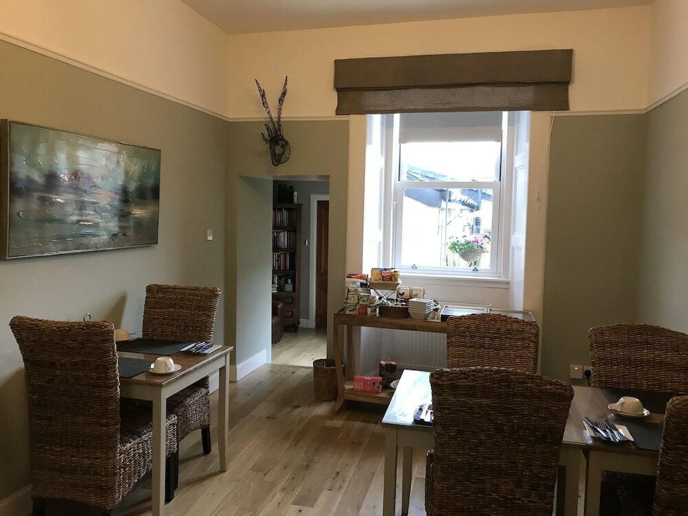 Фото Bythesea Guest House