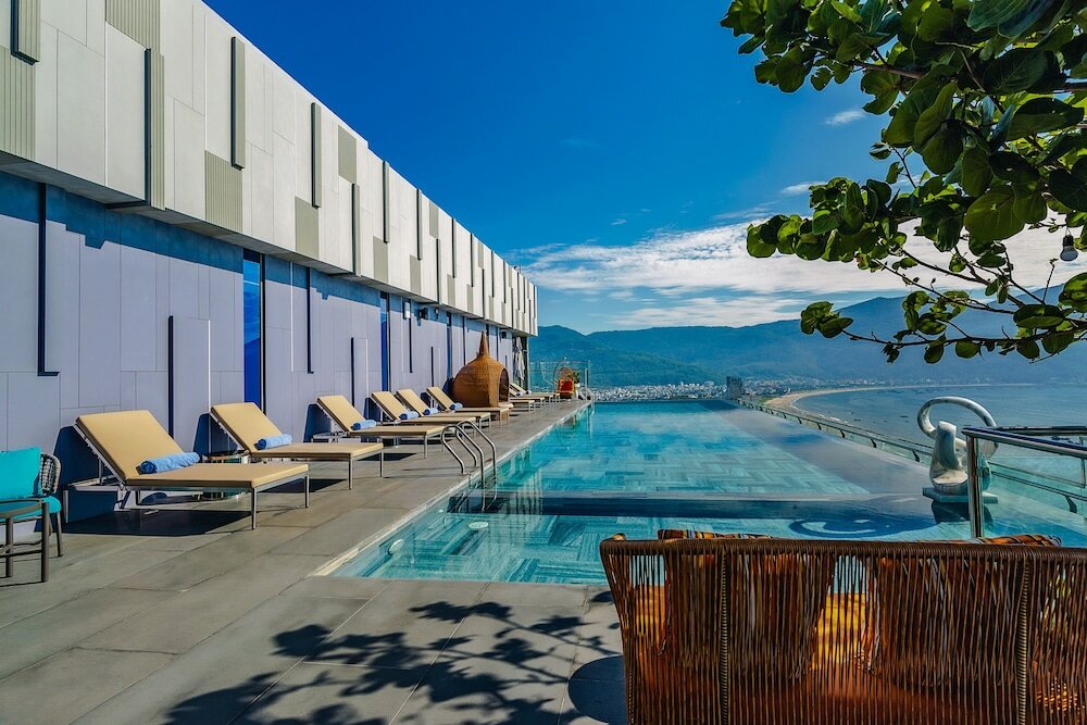 Фото Le Sands Oceanfront Danang Hotel