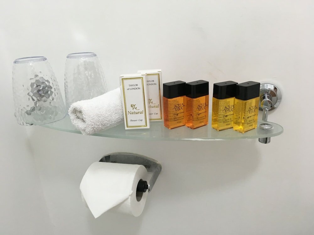 Фото St Raphael Guest House