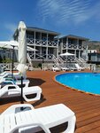 La Fiesta Veseloe (село Весёлое, Морская улица, 44), guest house