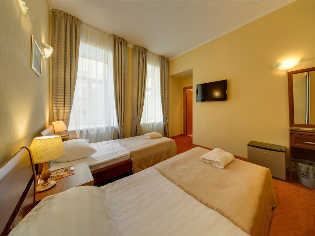 Фото Solo Исаакиевская площадь