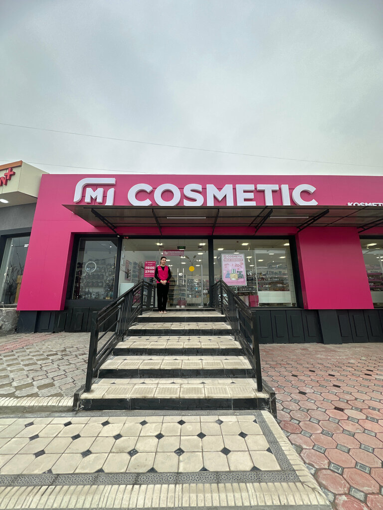 Kosmetika va parfyumeriya do'koni M Cosmetic, Namangan, foto