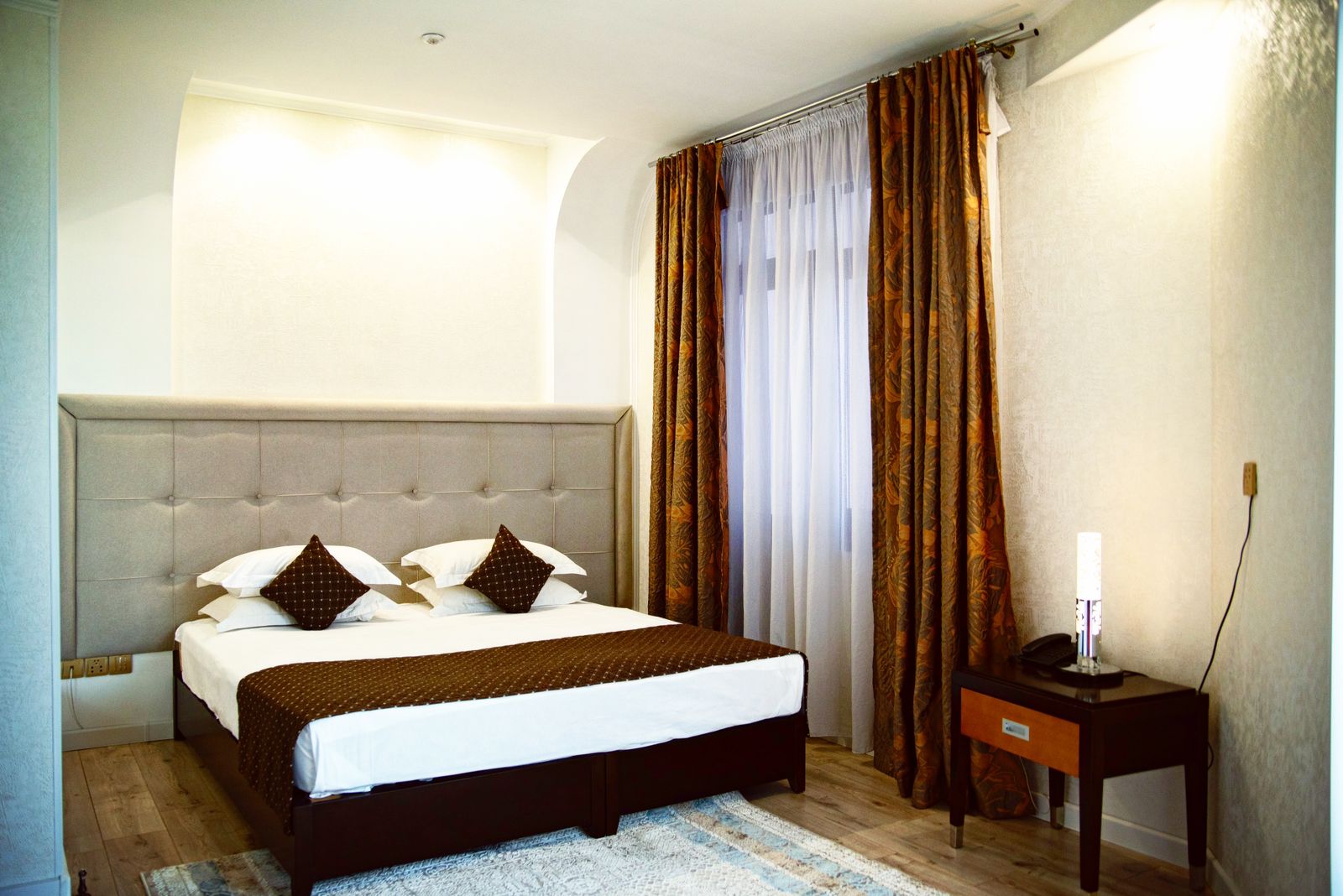 Фото Жибек Жолы